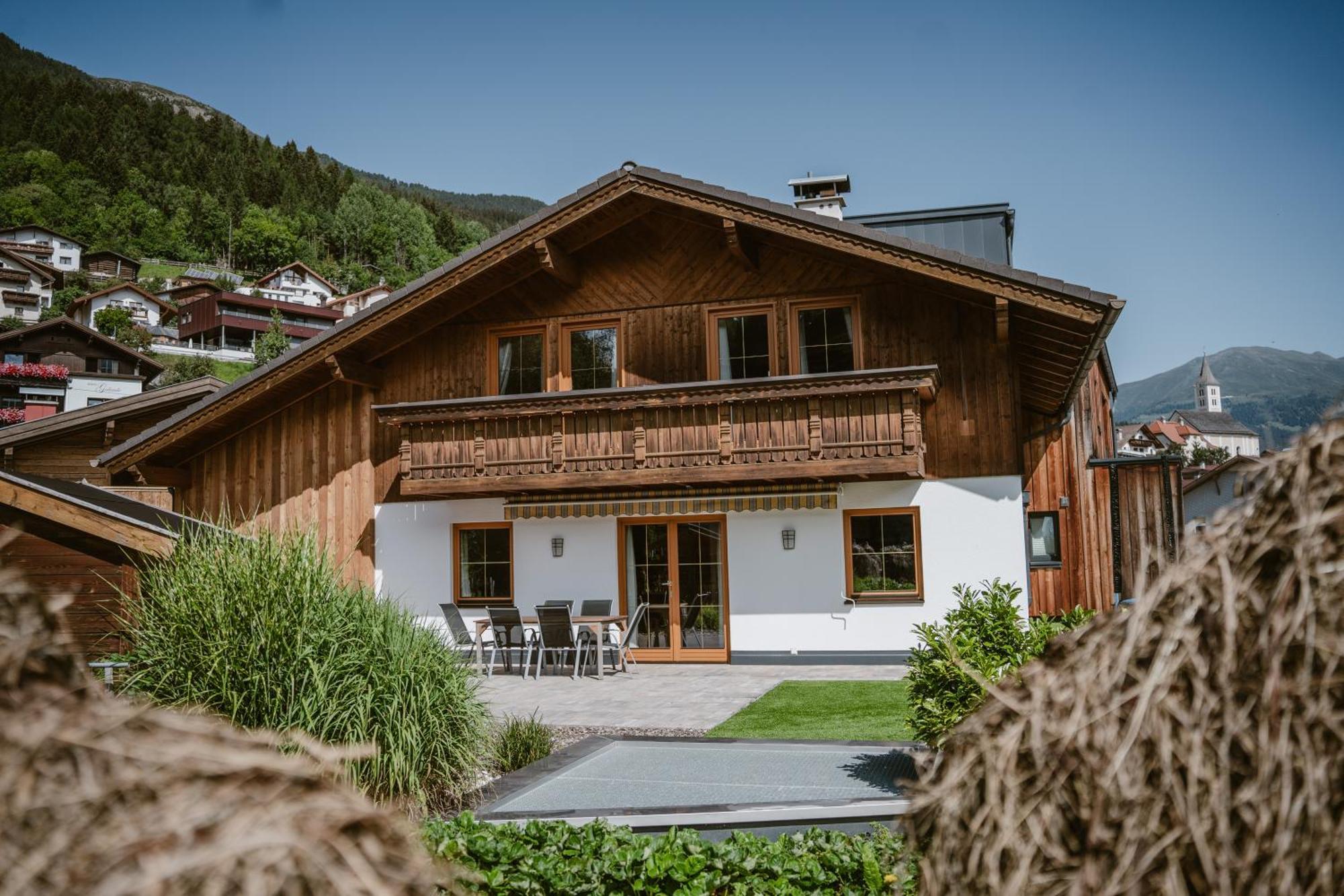 Alpenzeit Villa Ladis Exterior photo